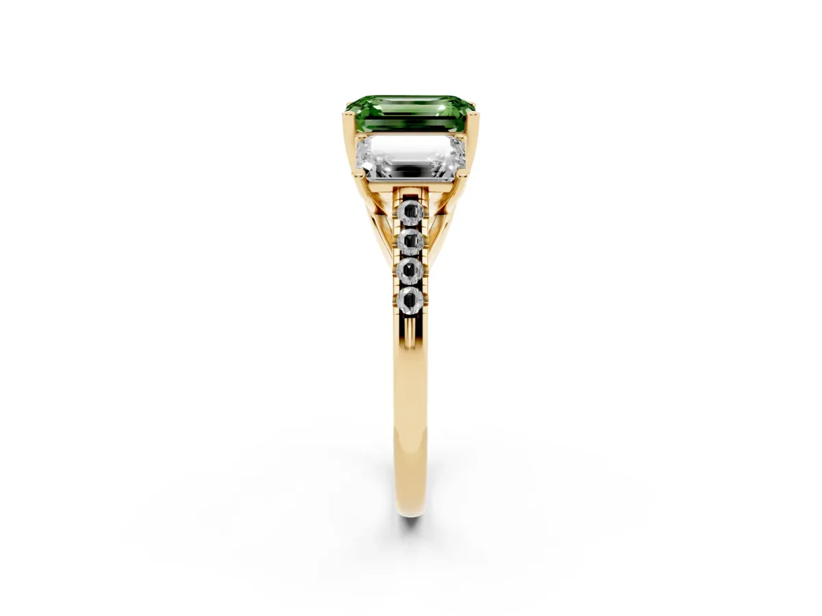 Fancy Green Three-Stone Emerald Cut Diamond Ring with Round Pavé Band and Prong Setting Yellow gold