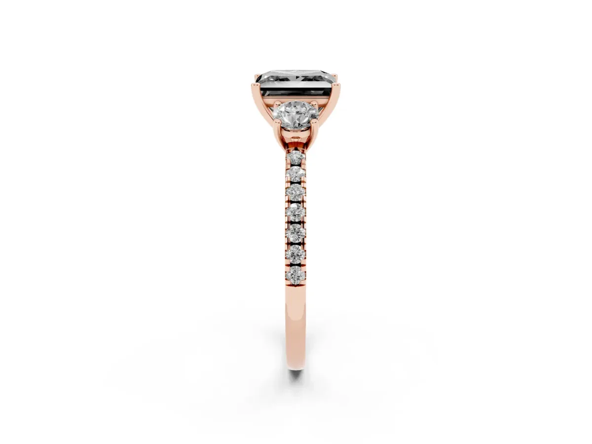 Fancy Black Three-Stone Princess Cut Cut Diamond Pavé Band with Prong Setting Rose gold