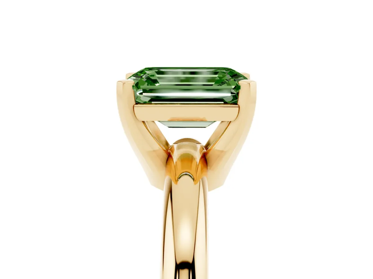 Fancy Green Emerald Cut Diamond Solitaire Engagement Ring with Round Band and Four-Prong Setting Yellow gold