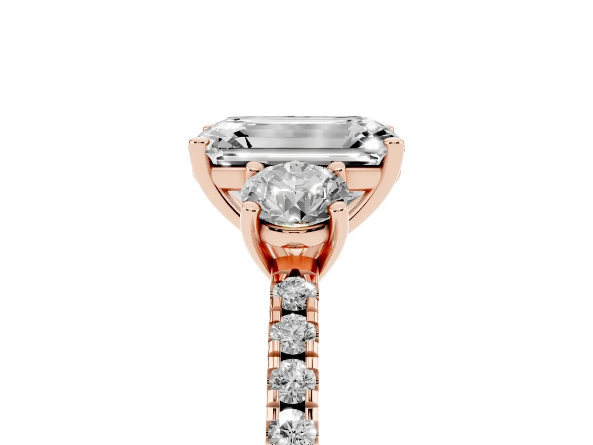 Three-Stone Emerald Cut Cut Diamond Pavé Band with Prong Setting Rose gold