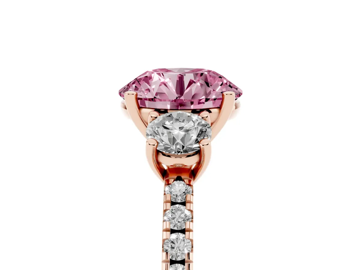 Fancy Pink Three-Stone Round Cut Cut Diamond Pavé Band with Prong Setting Rose gold