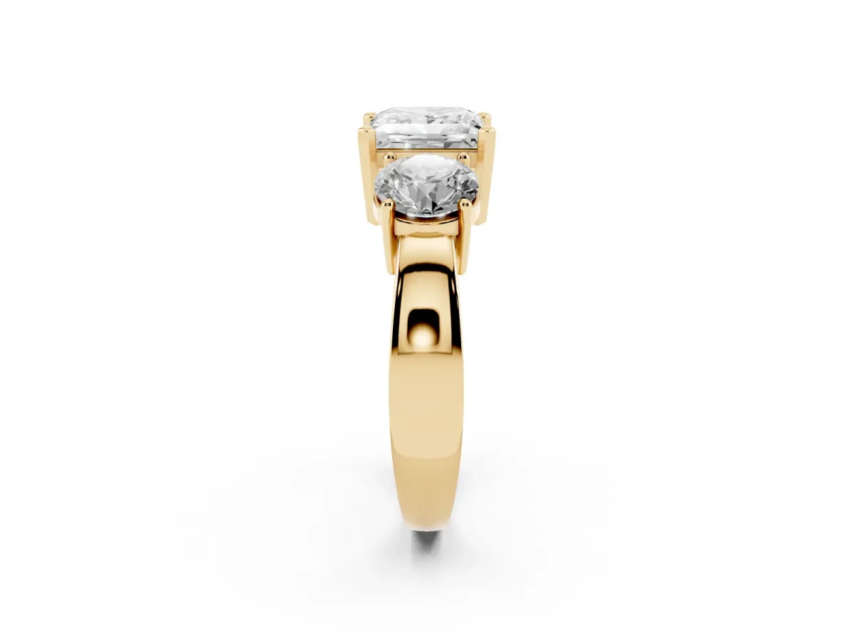 Three-Stone Princess Cut Diamond Ring with Round Side Stones, Classic Band, and Four-Prong Setting Yellow gold