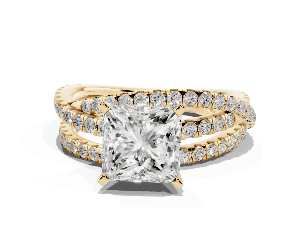 Princess Cut Solitaire Twist Band with Pavé Setting and Four-Prong Setting Yellow gold