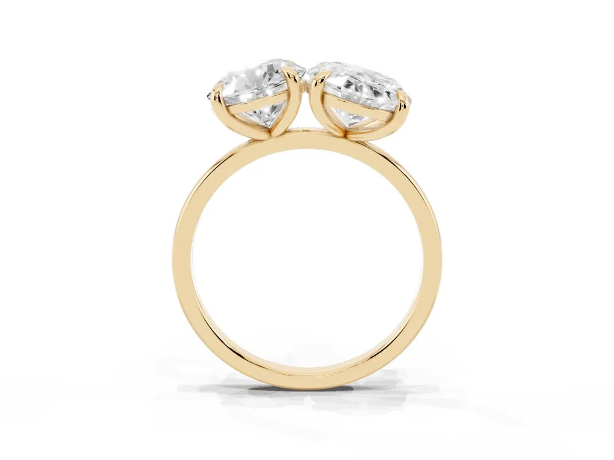 Round and Oval Toi Moi Ring with Prong Setting and Plain Band Yellow gold