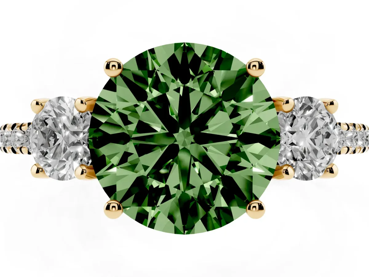 Fancy Green Three-Stone Round Cut Cut Diamond Pavé Band with Prong Setting Yellow gold