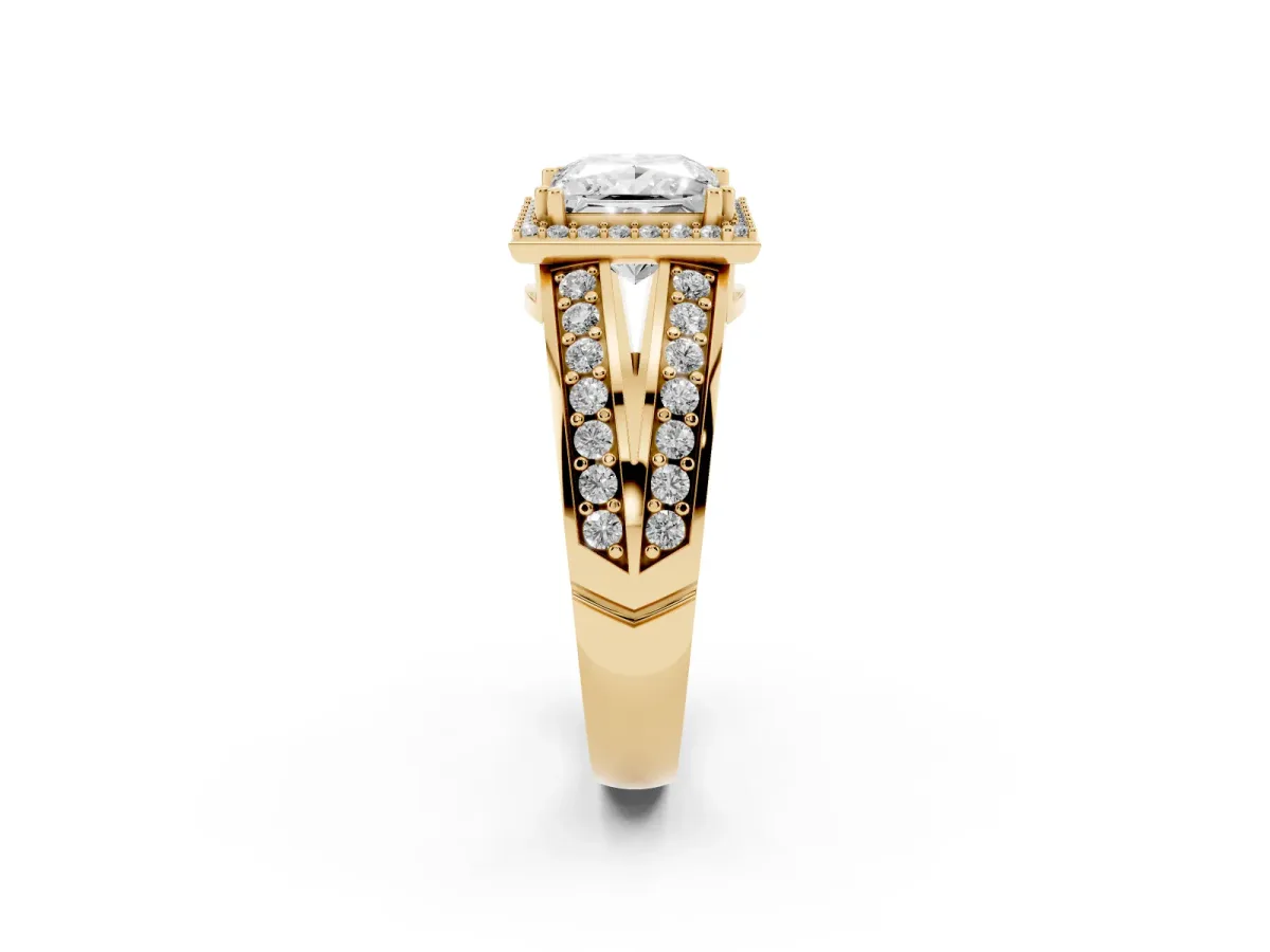 Princess Cut Diamond Halo Ring with Split Shank Pavé Band and Four-Prong Setting Yellow gold
