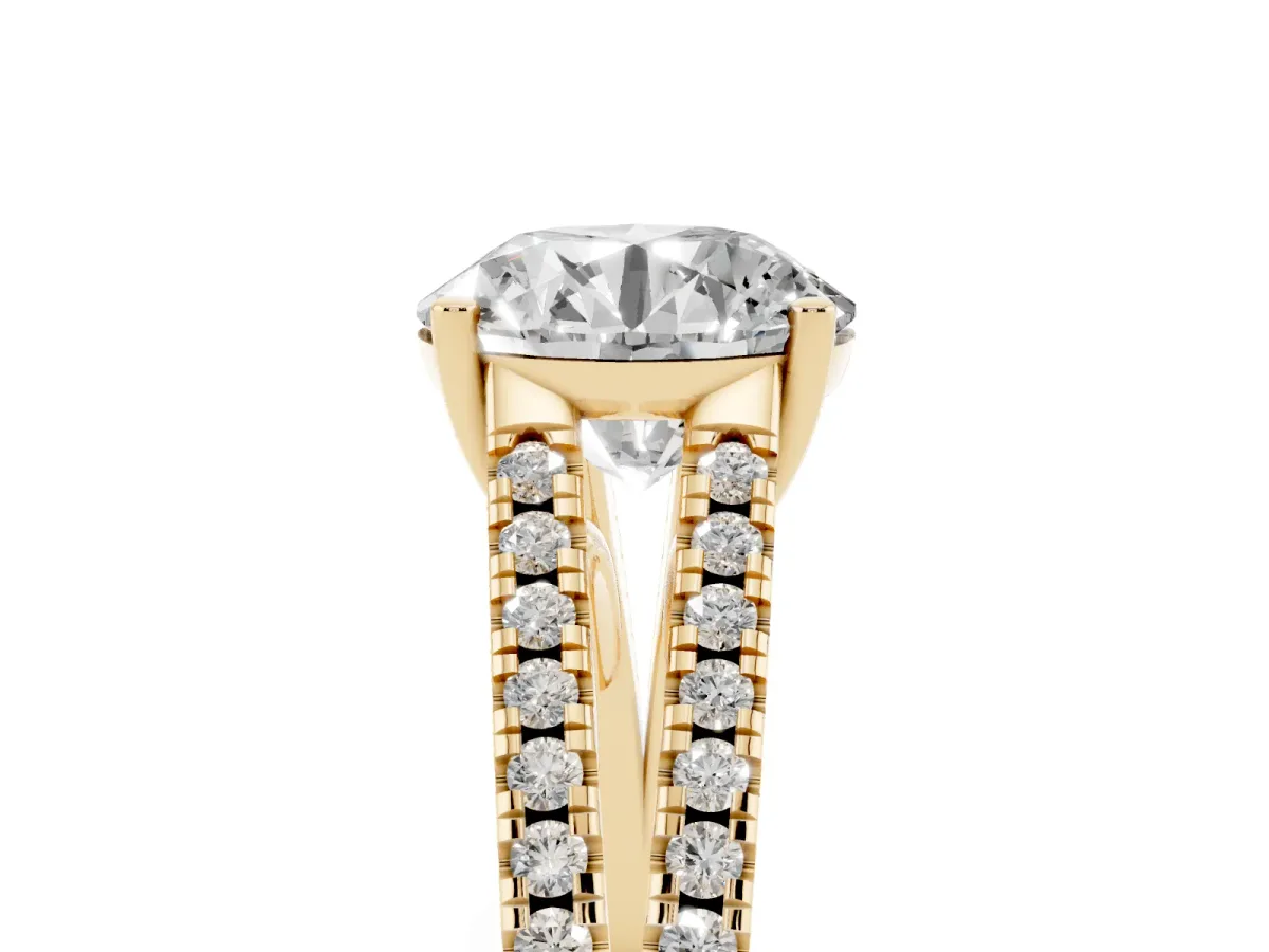 Round Cut Diamond Solitaire Engagement Ring with Split Shank Pavé Band Yellow gold