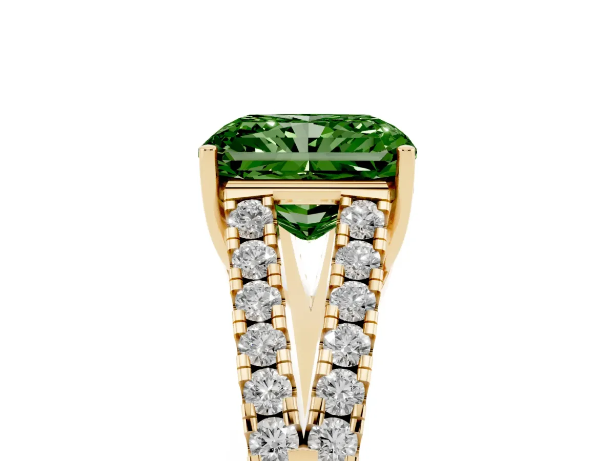 Fancy Green Radiant Cut Diamond Split Shank Pavé Engagement Ring with Four-Prong Setting Yellow gold