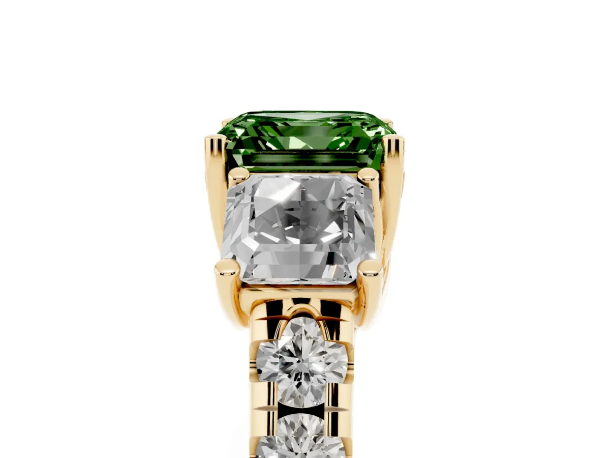 Fancy Green Three-Stone Asscher Cut Diamond Pavé Band with Prong Setting Yellow gold