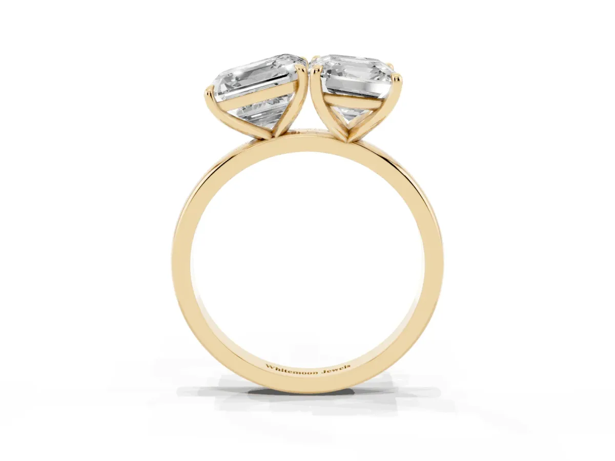 Asscher Cut and Emerald Cut Toi Moi Ring with Prong Setting Yellow gold