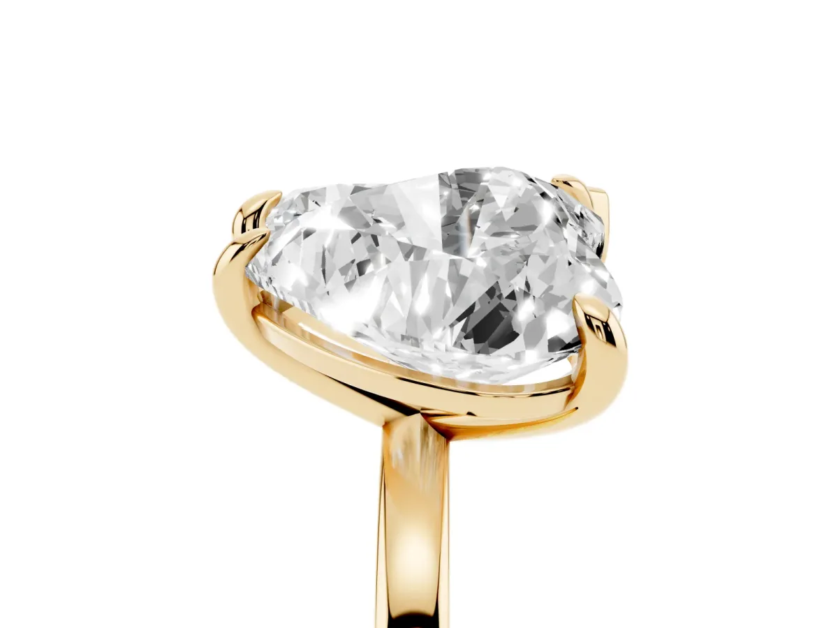 Pear and Heart Toi Moi Ring with Prong Setting and Plain Band Yellow gold