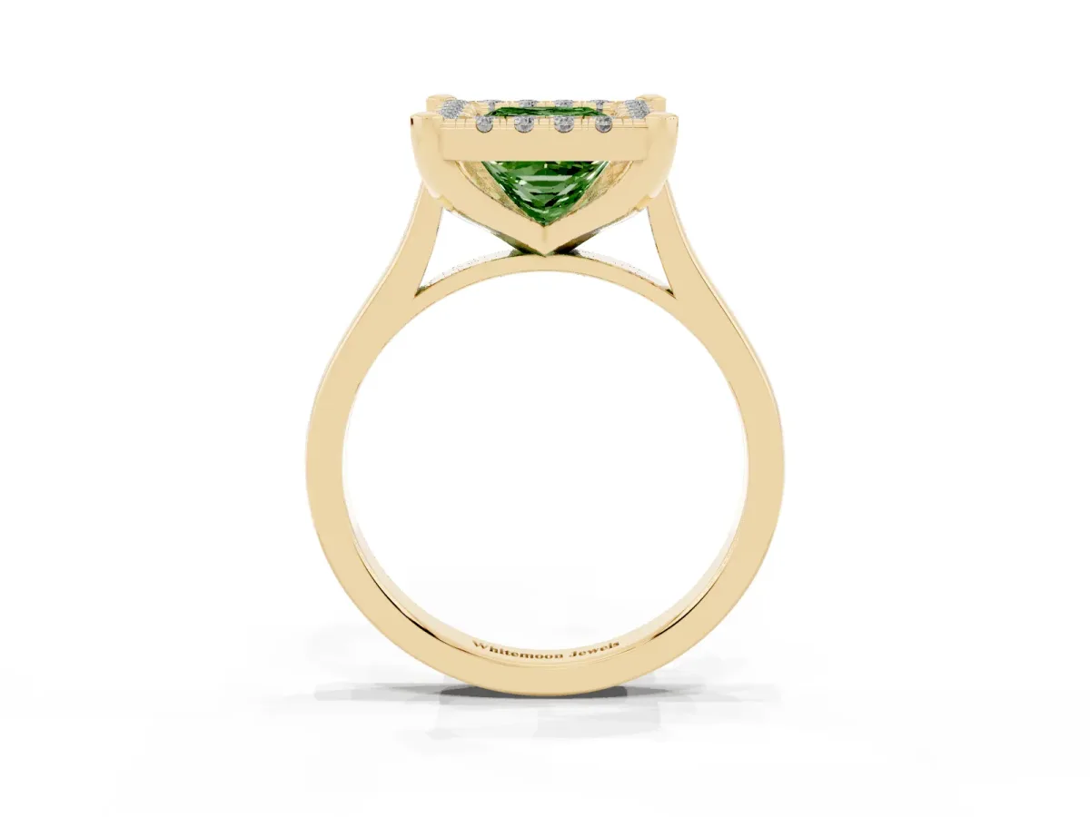 Fancy Green Princess Cut Diamond Cluster Halo Solitaire with Four-Prong Setting Yellow gold