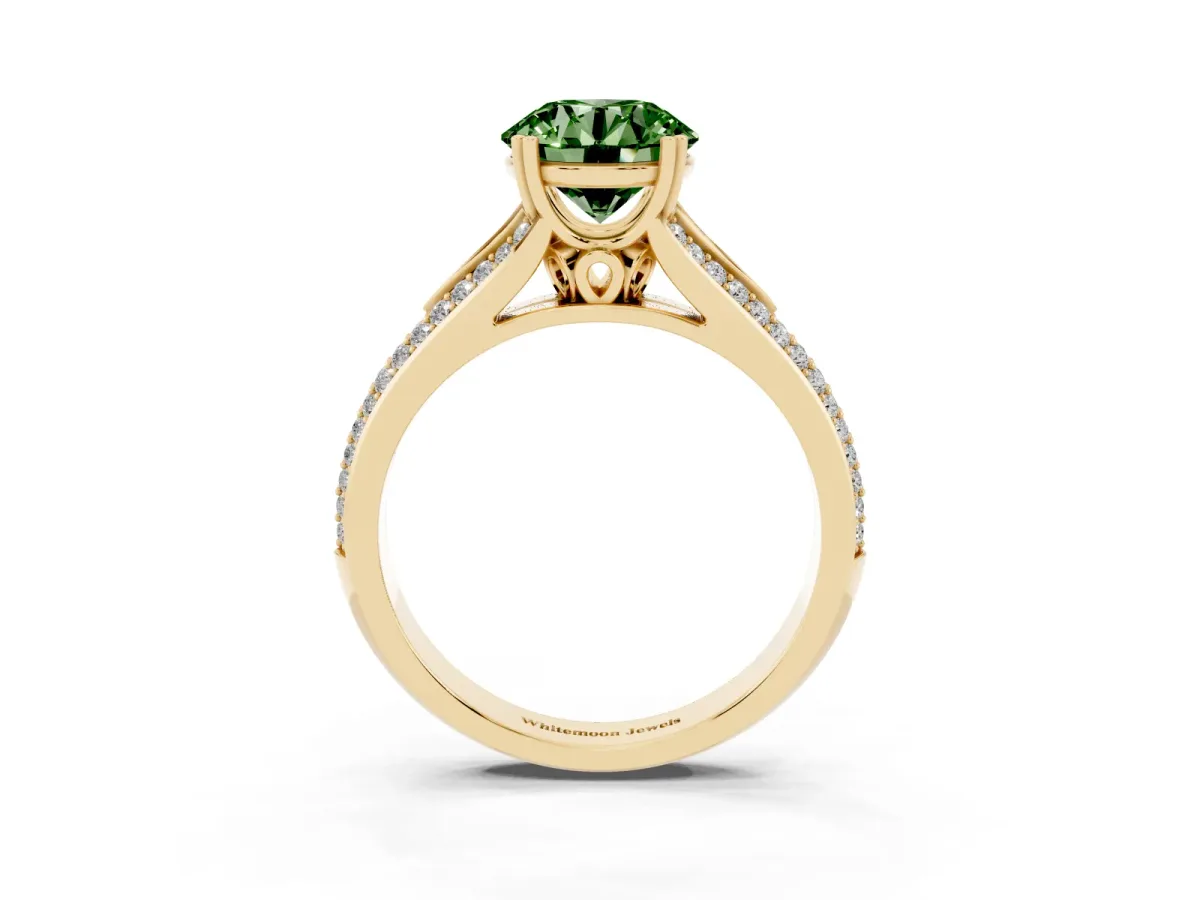 Fancy Green Round Cut Diamond Split Shank Engagement Ring with Pavé Band Yellow gold