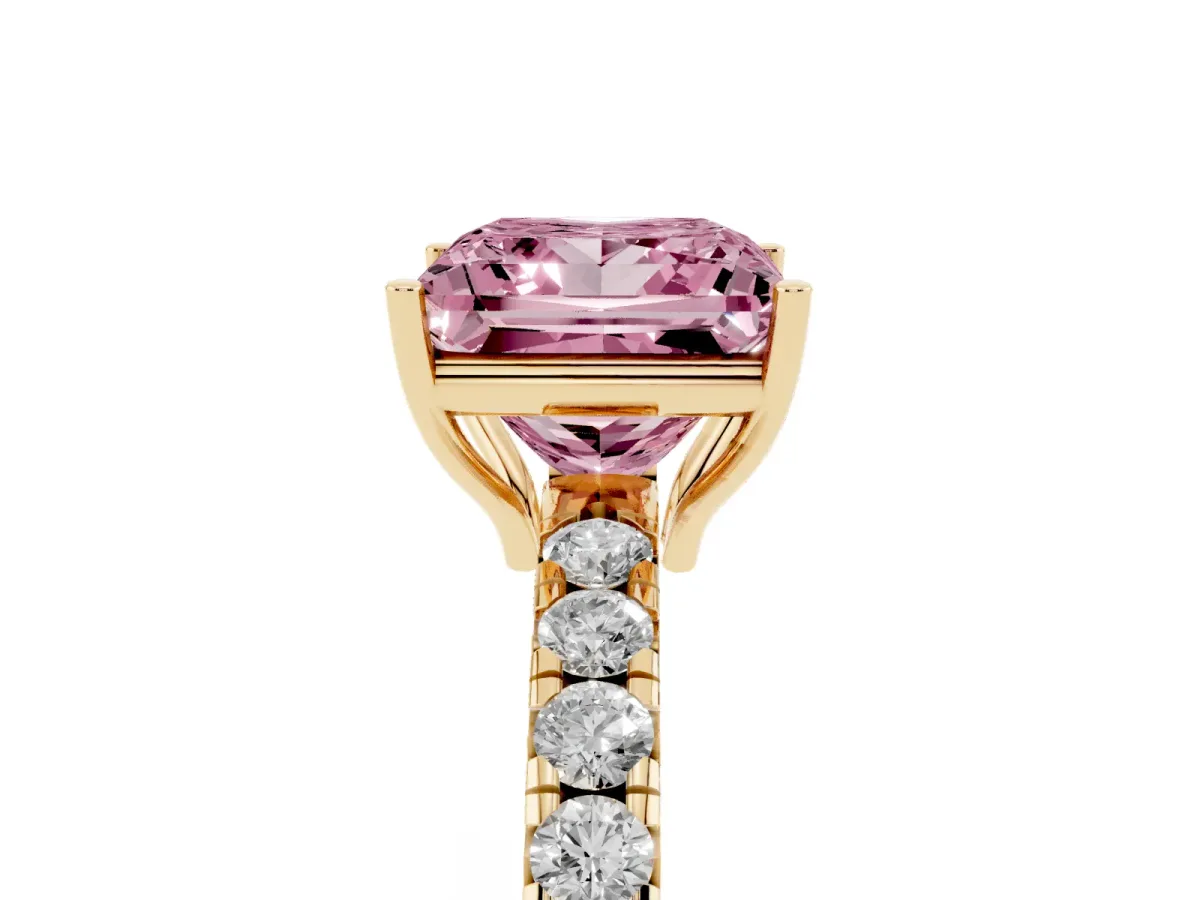 Fancy Pink Princess Cut Diamond Pavé Solitaire Engagement Ring with Four-Prong Setting Yellow gold