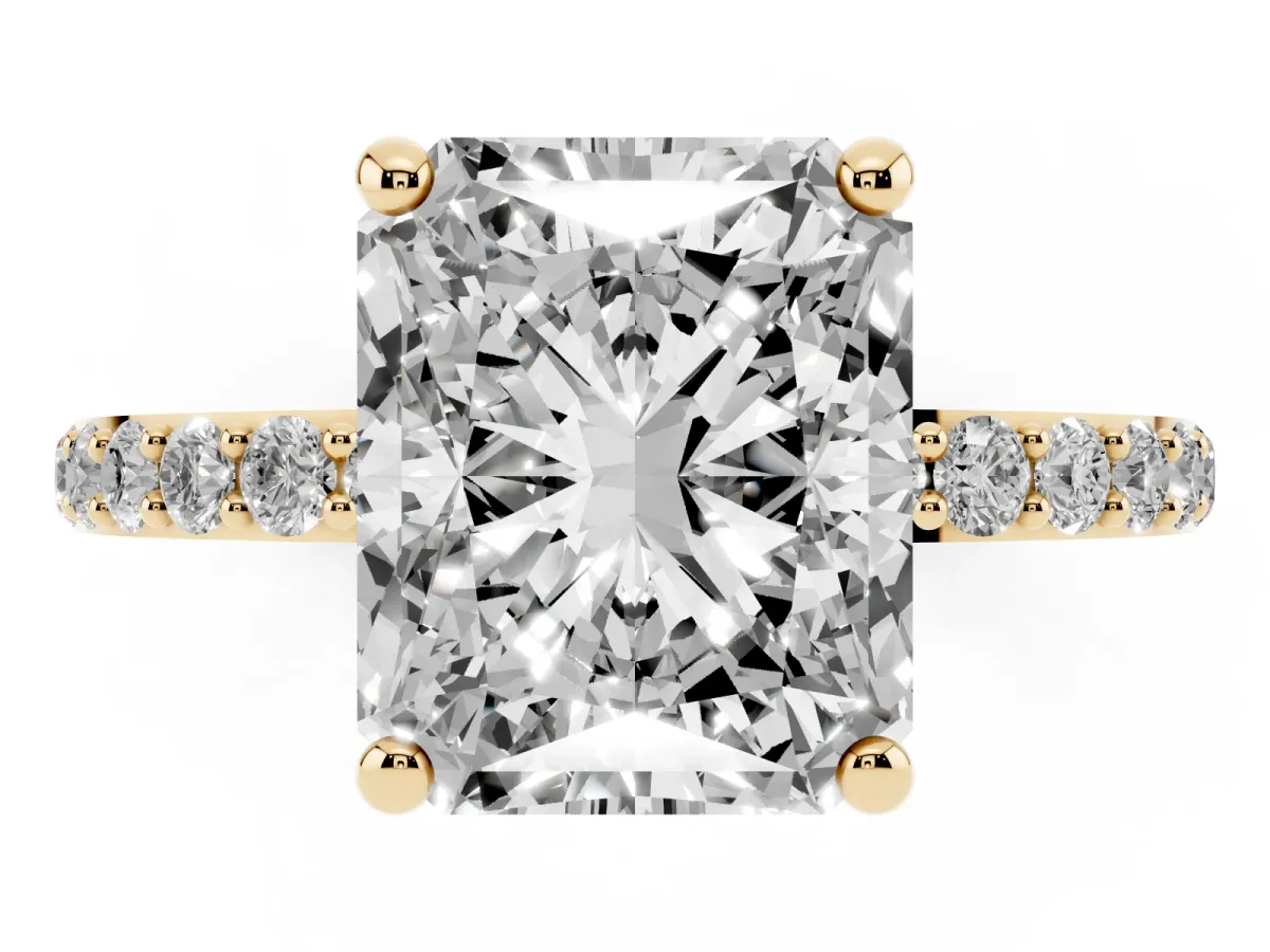 Radiant Cut Diamond Solitaire Ring with Round Pavé Band and Prong Setting Yellow gold