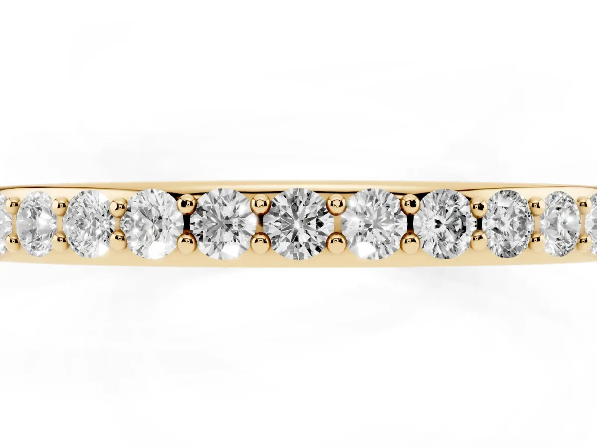 Pavé Round Diamond Eternity Band with Shared Prong Setting Yellow gold
