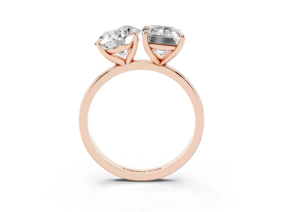 Round Cut and Emerald Cut Toi Moi Ring with Prong Setting Rose gold