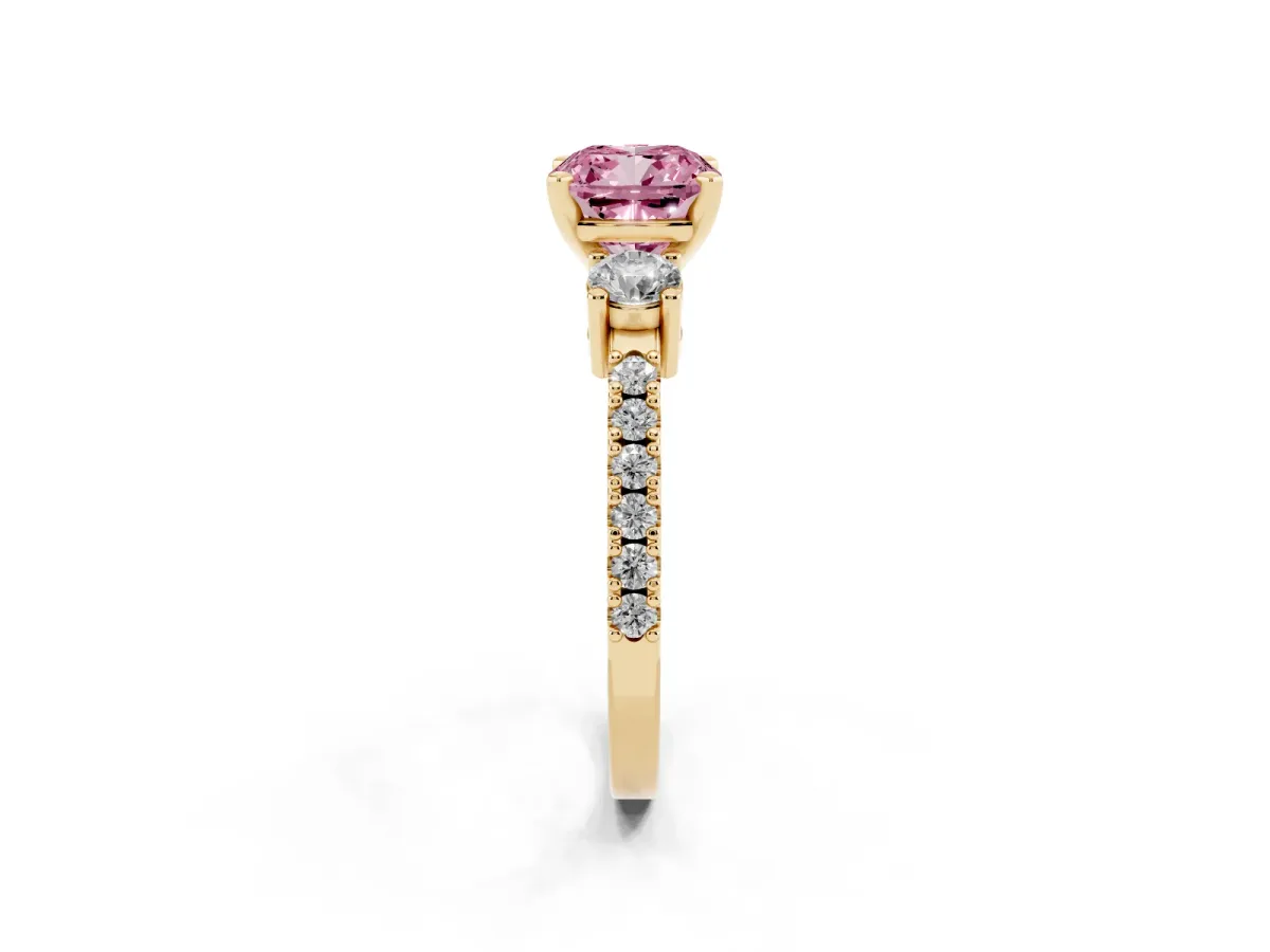 Fancy Pink Cushion Cut Three-Stone Diamond Pavé Band with Prong Setting Yellow gold