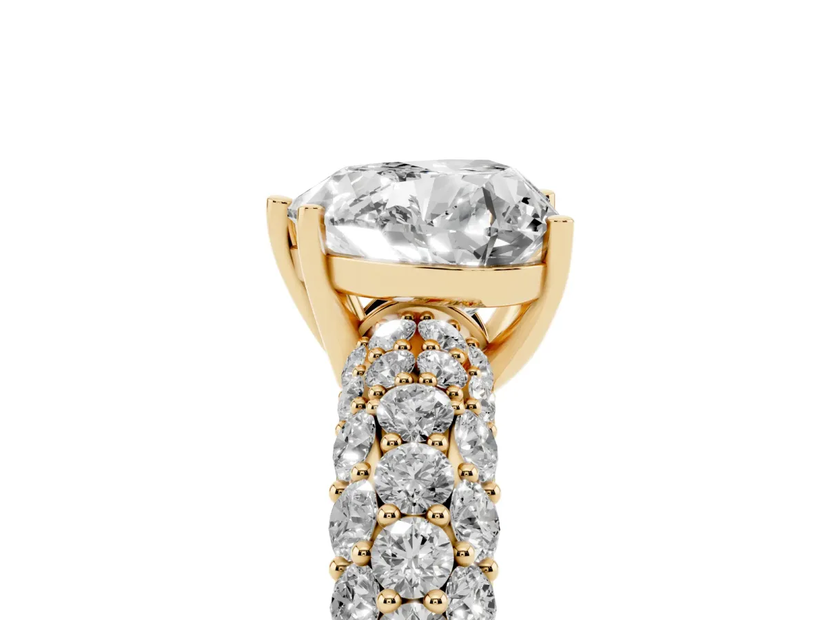 Heart Cut Diamond Pavé Band Solitaire Ring with Four-Prong Setting Yellow gold