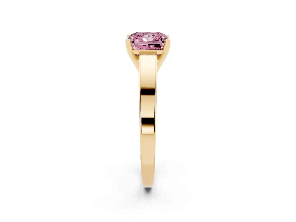 Fancy Pink Princess Cut Solitaire Engagement Ring with Four-Prong Setting and Tapered Band Yellow gold