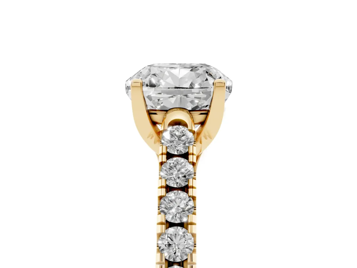 Cushion Cut Diamond Pavé Band Solitaire Ring with Prong Setting Yellow gold