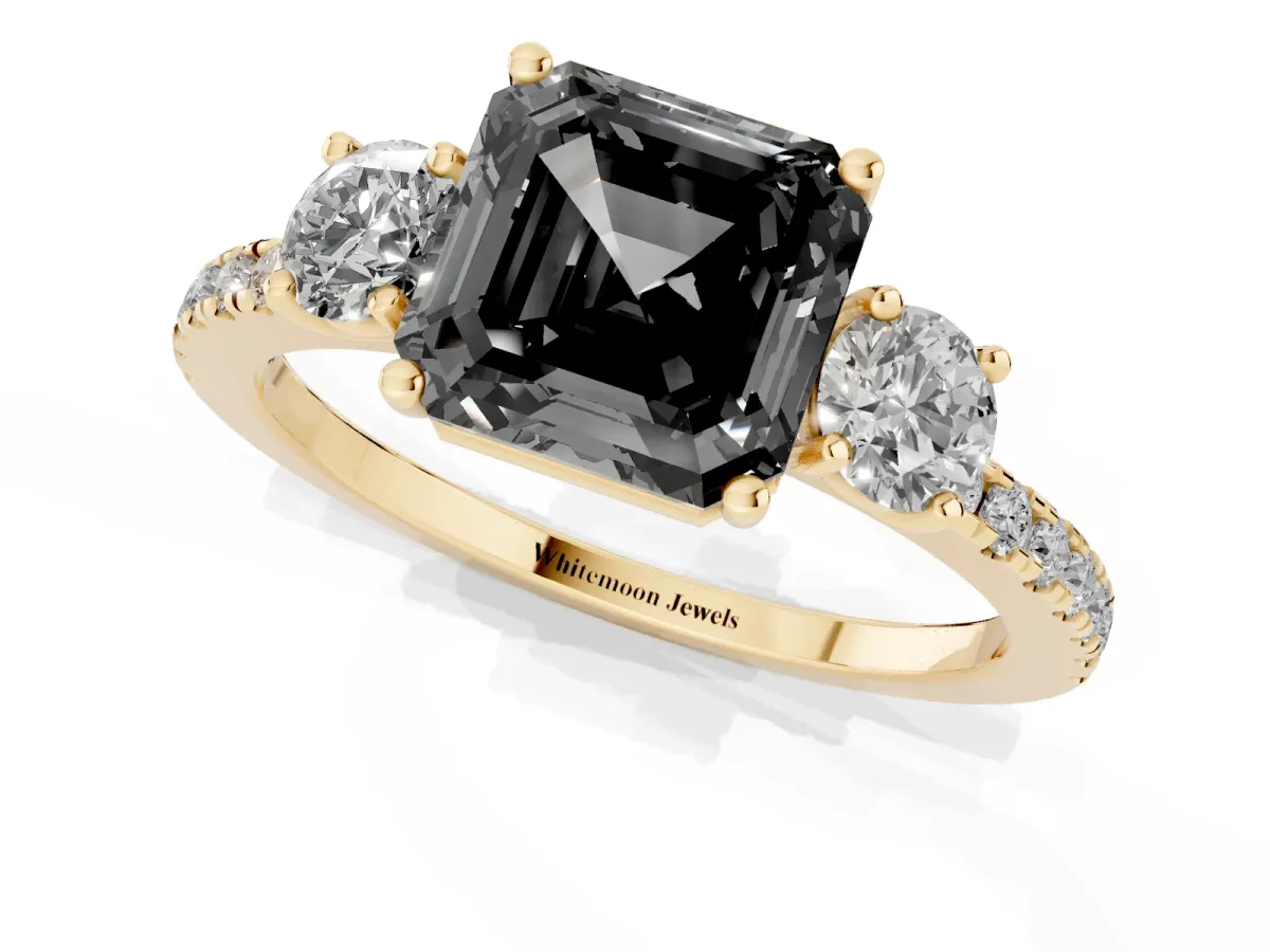 Fancy Black Three-Stone Asscher Cut Cut Diamond Pavé Band with Prong Setting Yellow gold