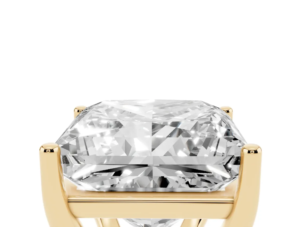 Princess Cut Cut Diamond Solitaire Engagement Ring with Tapered Plain Band and Four-Prong Setting Yellow gold