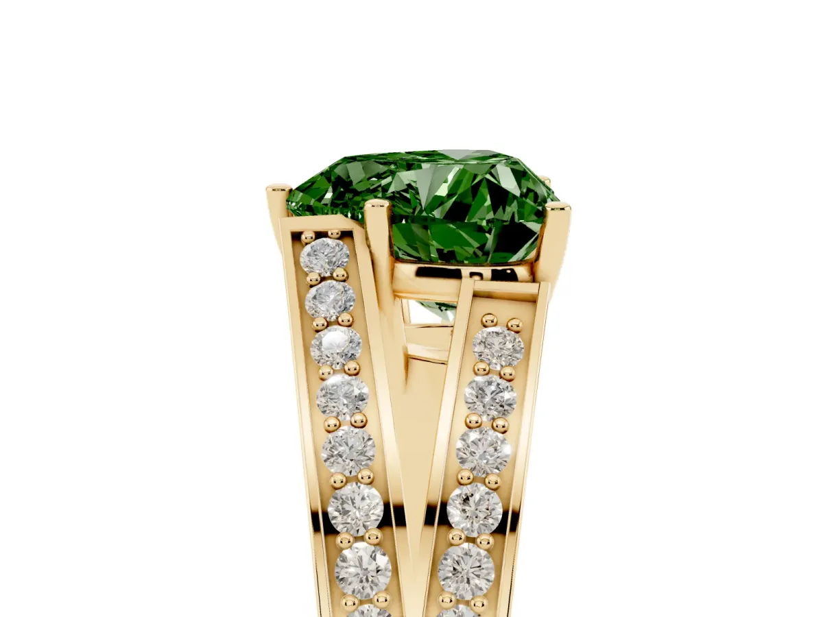 Fancy Green Heart Cut Diamond Split Shank Ring with Pavé Band and Four-Prong Setting Yellow gold