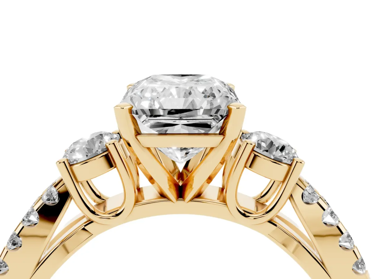 Radiant Cut Diamond Three-Stone Ring with Pavé Split Shank and Four-Prong Setting Yellow gold