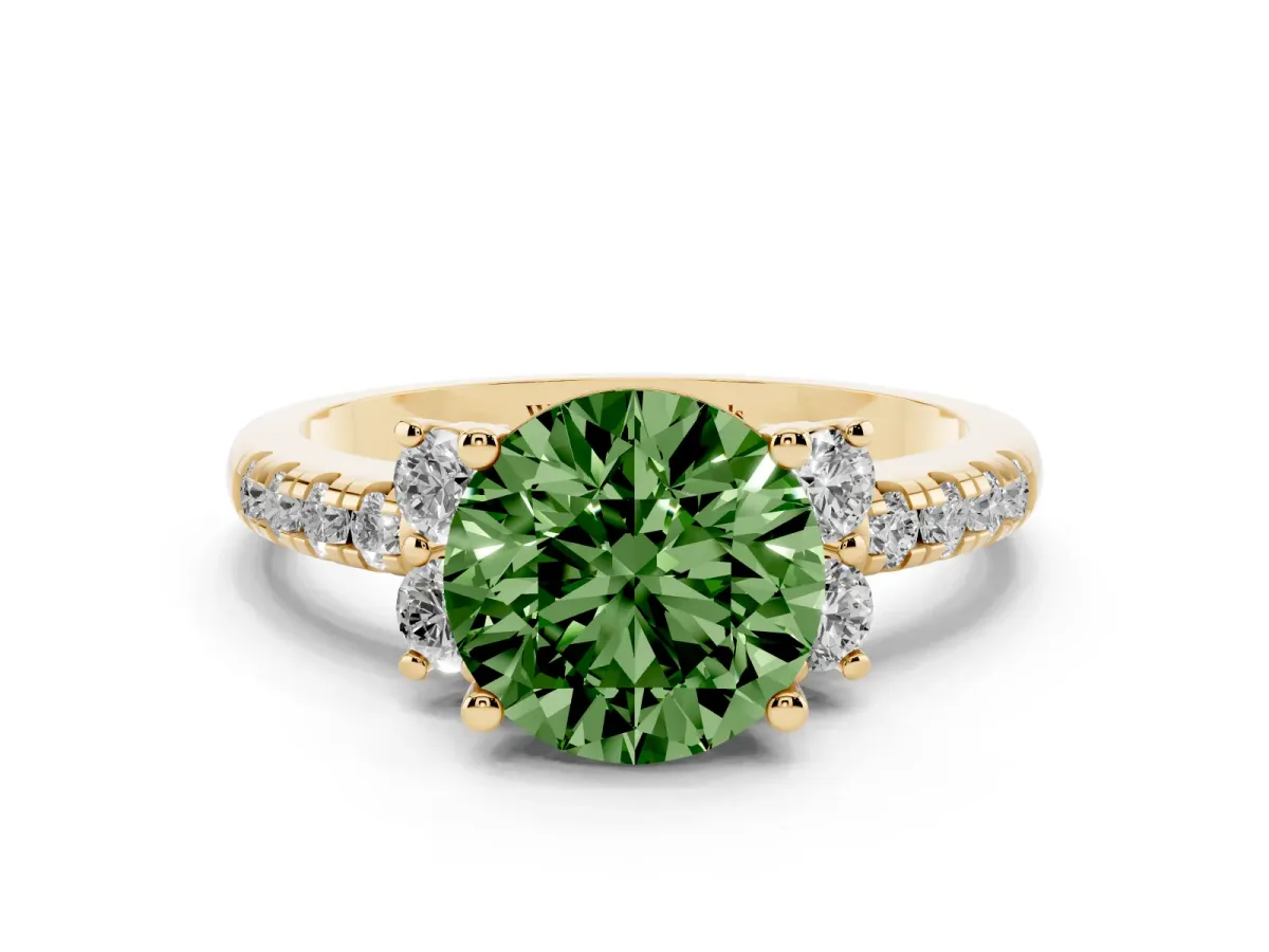 Fancy Green Round Cut Diamond Three-Stone Pave Band with Four-Prong Setting Yellow gold