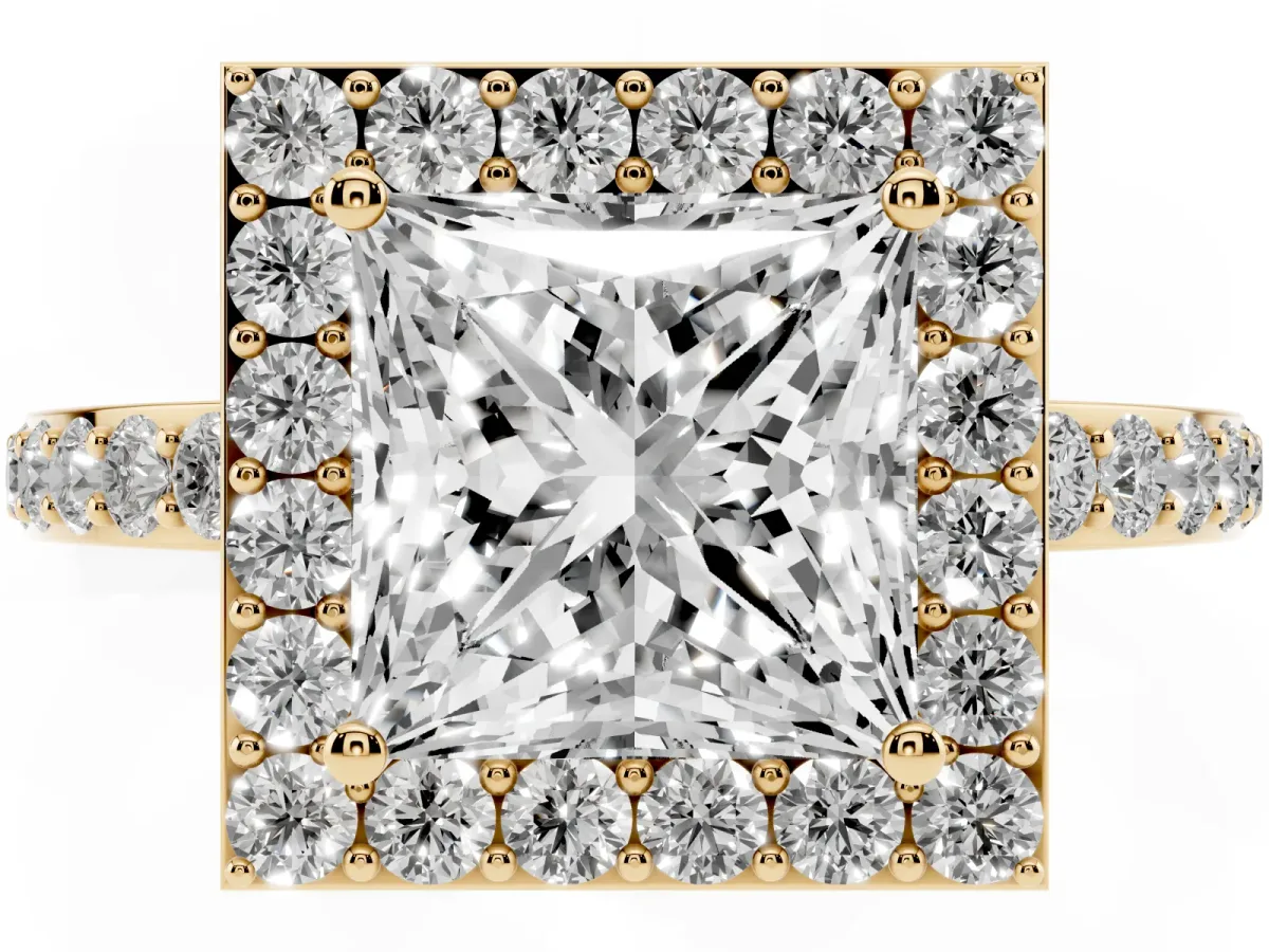 Princess Cut Halo Diamond Pavé Band Ring with Prong Setting Yellow gold