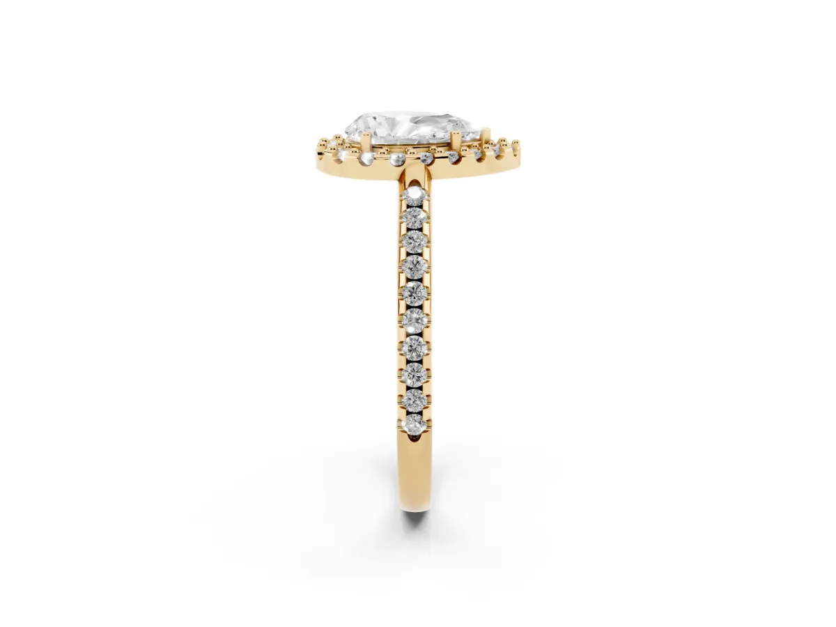 Pear Cut Diamond Pavé Halo Ring with Four-Prong Setting Yellow gold