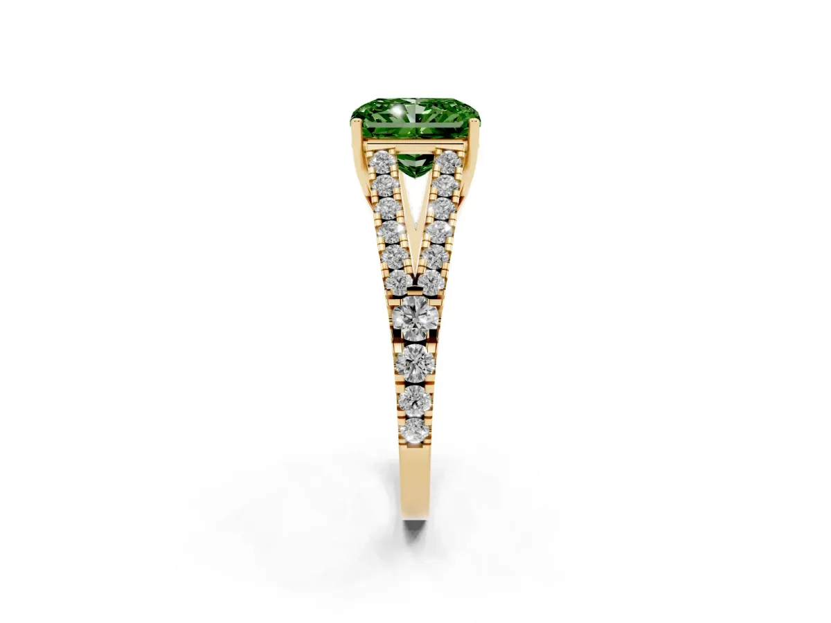 Fancy Green Radiant Cut Diamond Split Shank Pavé Engagement Ring with Four-Prong Setting Yellow gold