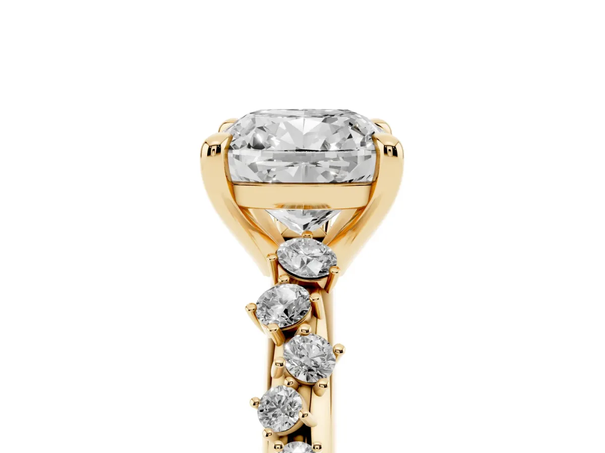 Cushion Cut Cut Diamond Vine Band with Four-Prong Setting Yellow gold
