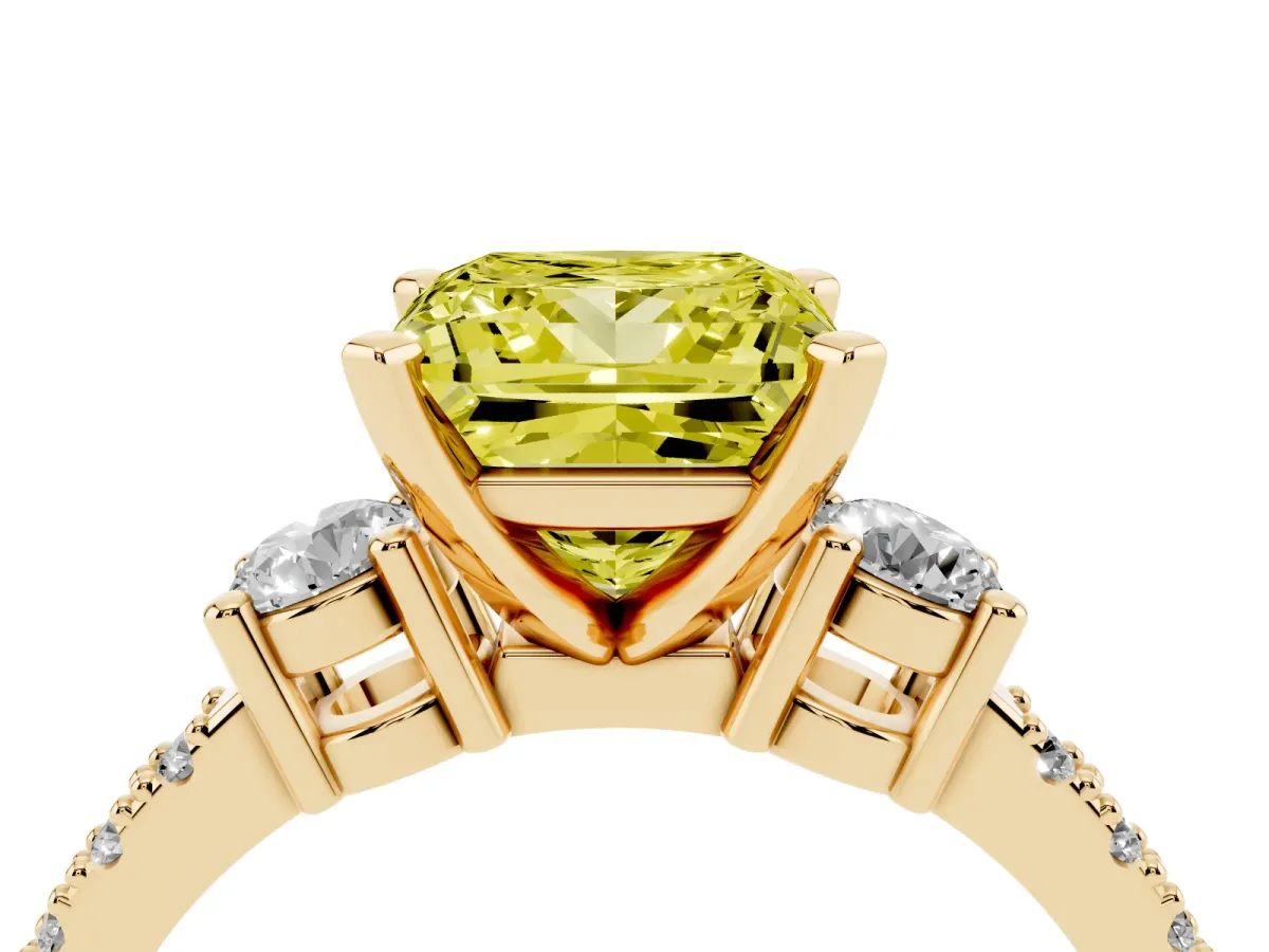 Fancy Yellow Princess Cut Three-Stone Diamond Pavé Band with Prong Setting Yellow gold