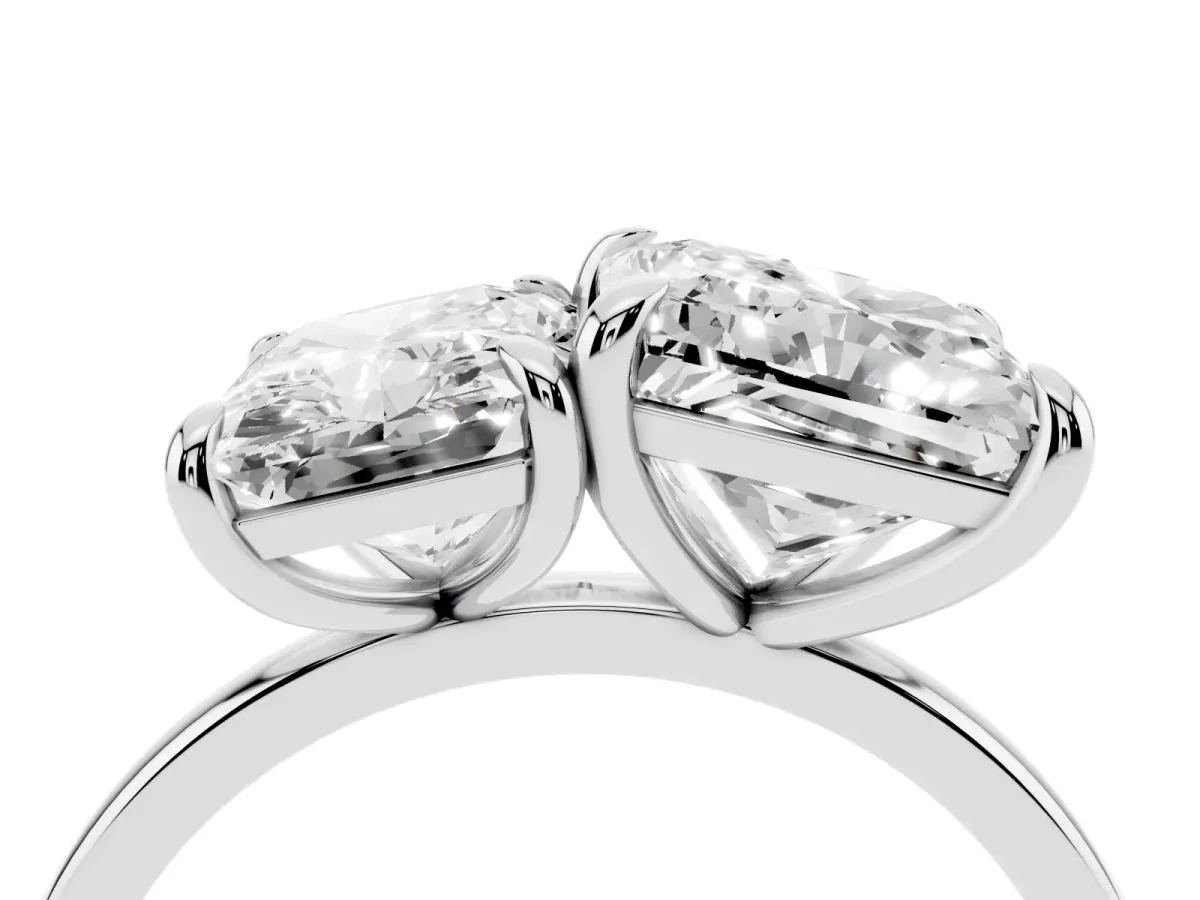 Radiant and Princess Toi Moi Ring with Prong Setting and Plain Band Platinum