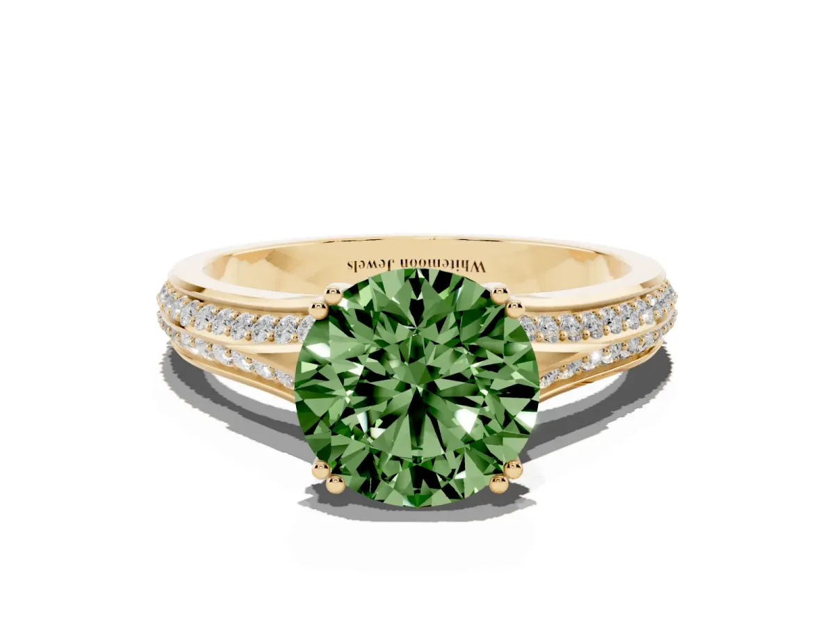 Fancy Green Round Cut Diamond Split Shank Engagement Ring with Pavé Band Yellow gold