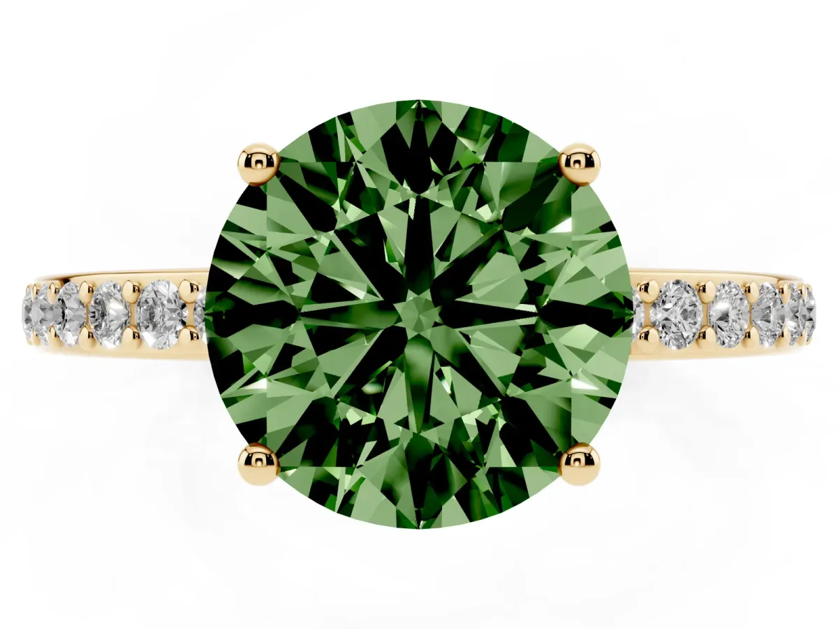 Fancy Green Round Cut Cut Diamond Pavé Band Ring with Four-Prong Setting Yellow gold