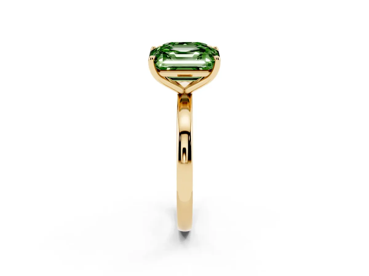 Fancy Green Asscher Cut and Emerald Cut Toi Moi Ring with Prong Setting Yellow gold