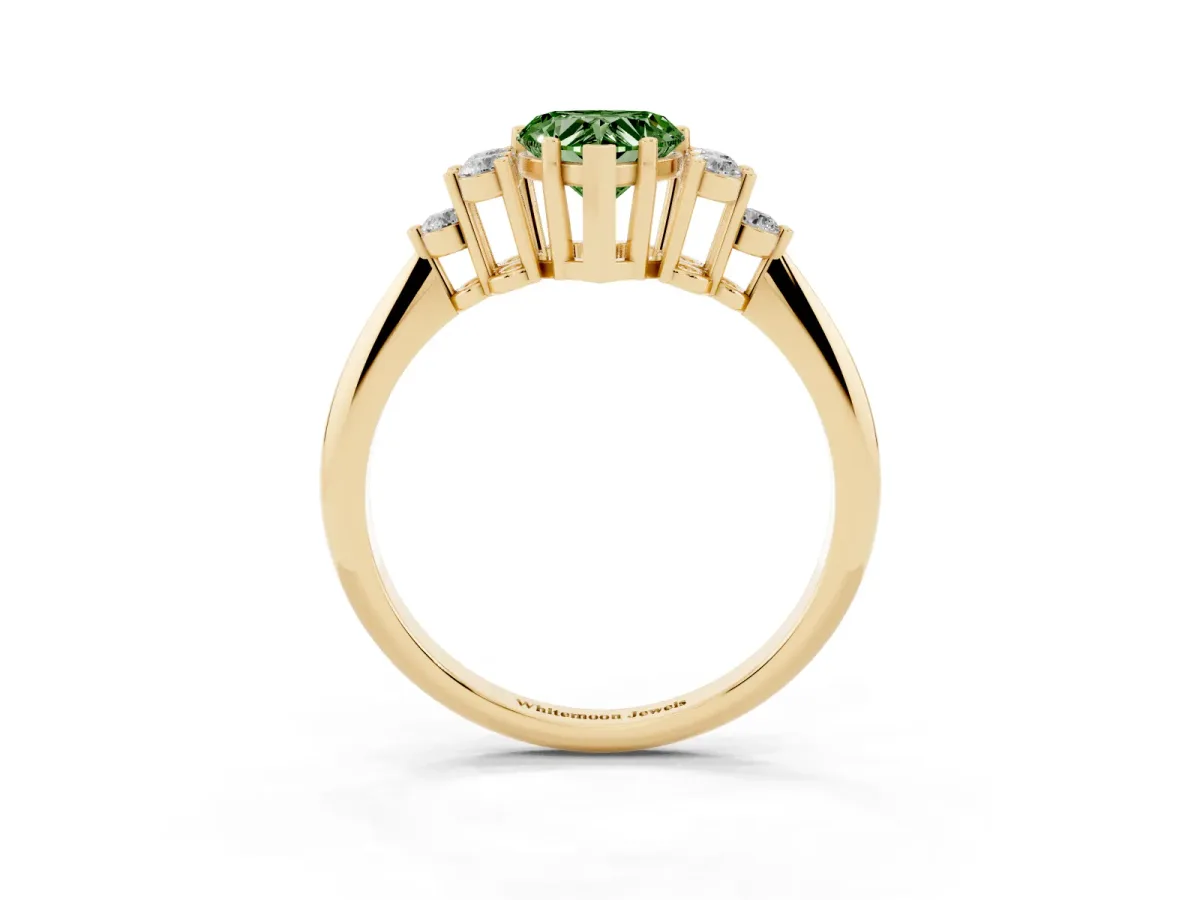 Fancy Green Heart Cut Cut Diamond Cluster Ring with Solitaire Band and Four-Prong Setting Yellow gold