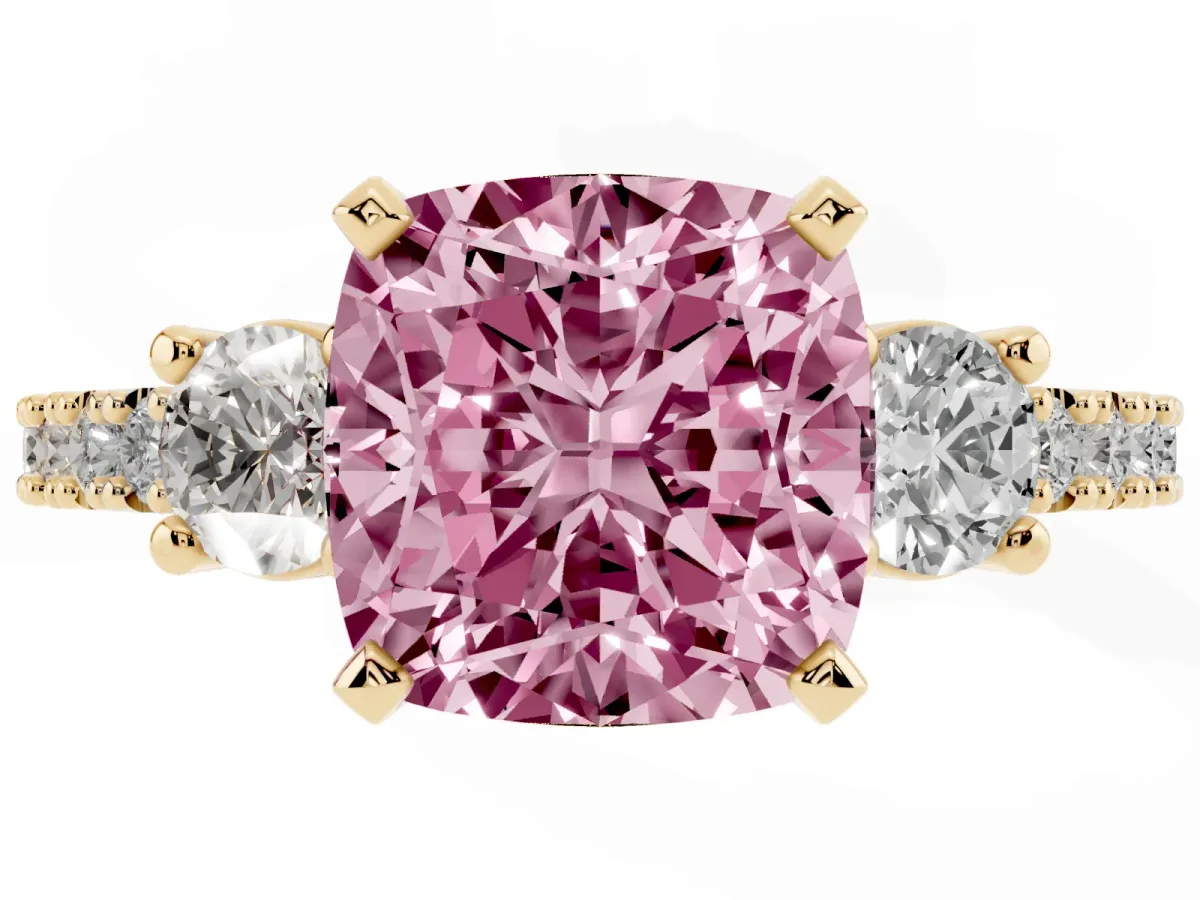 Fancy Pink Cushion Cut Three-Stone Diamond Pavé Band with Prong Setting Yellow gold