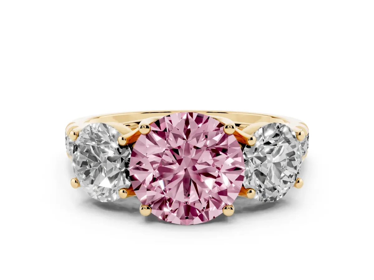 Fancy Pink Three-Stone Round Cut Diamond Pavé Band with Prong Setting Yellow gold