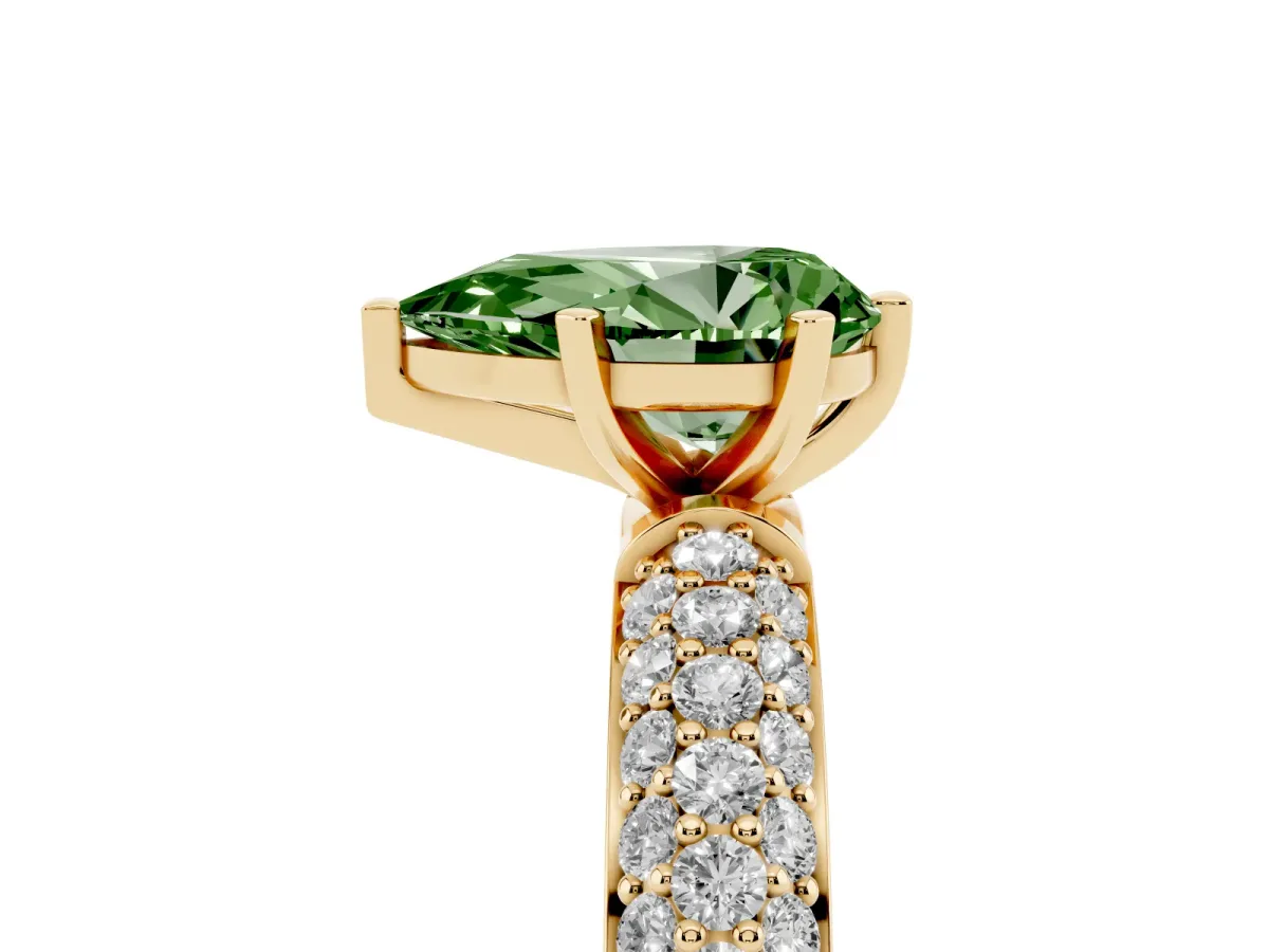 Fancy Green Pear Cut Diamond Solitaire Ring with Prong Setting and Pavé Band Yellow gold