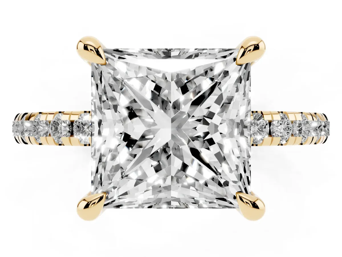 Princess Cut Diamond Brilliant Solitaire Ring with Pavé Band and Four-Prong Setting Yellow gold