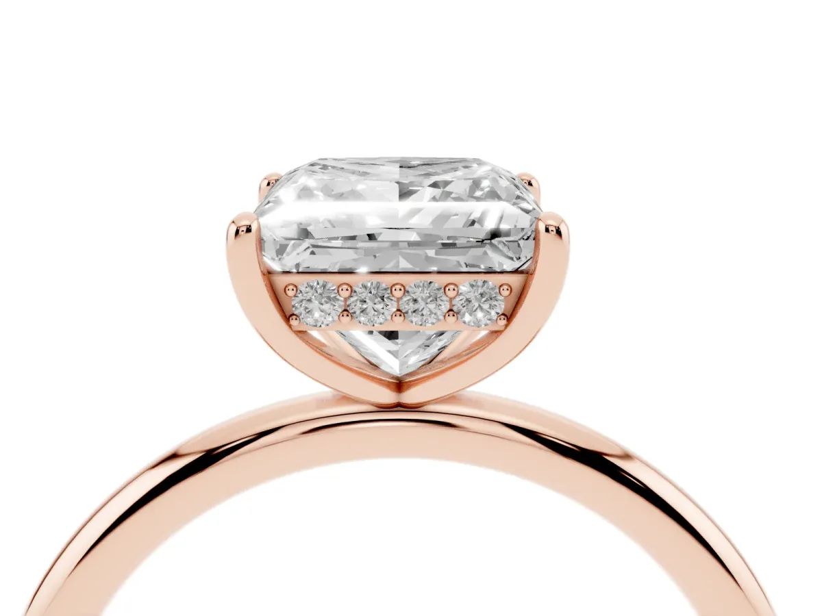 Princess Cut Solitaire Diamond Ring with a Classic Band and Four-Prong Setting Rose gold