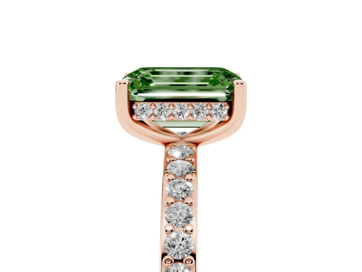 Fancy Green Emerald Cut Cut Diamond Pavé Band Ring with Four-Prong Setting Rose gold