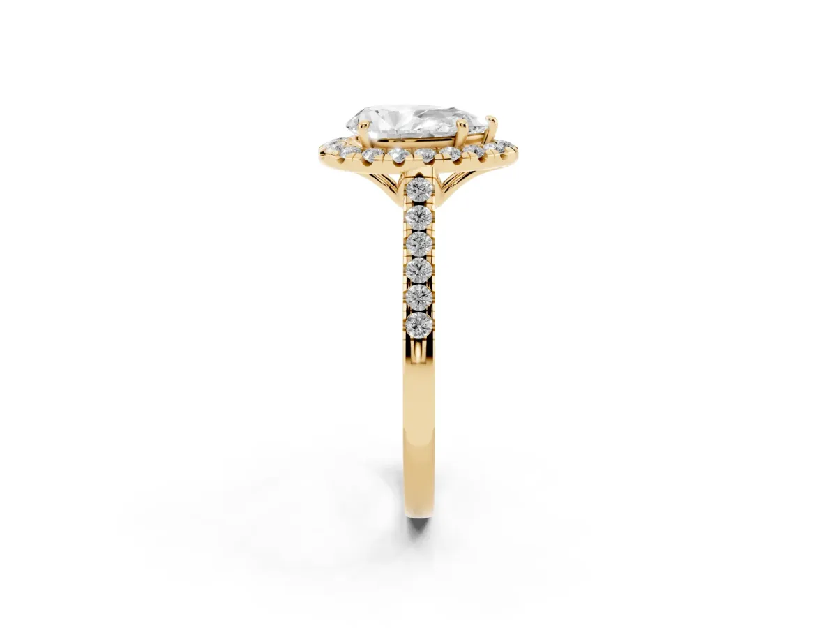 Pear Cut Halo Pavé Diamond Engagement Ring with Four-Prong Setting Yellow gold