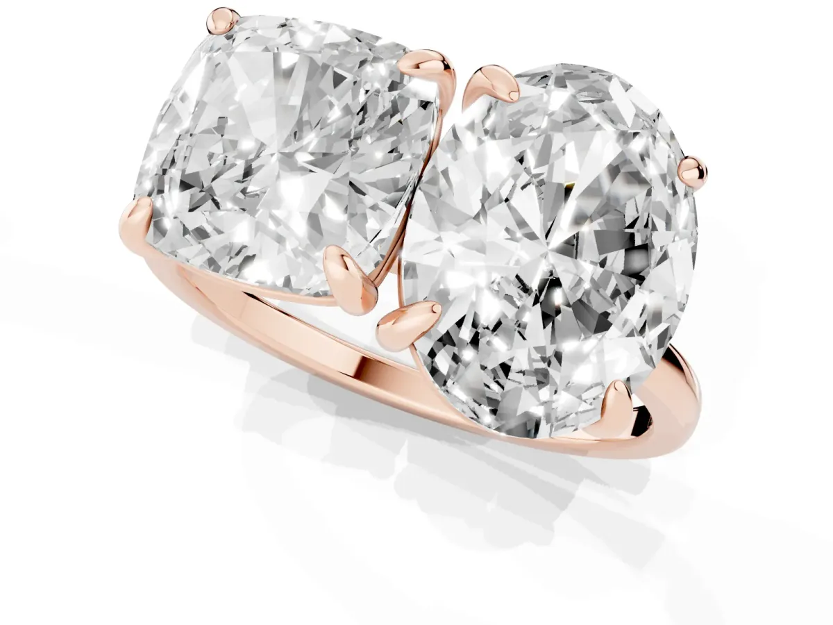 Oval and Cushion Toi Moi Ring with Prong Setting and Plain Band Rose gold