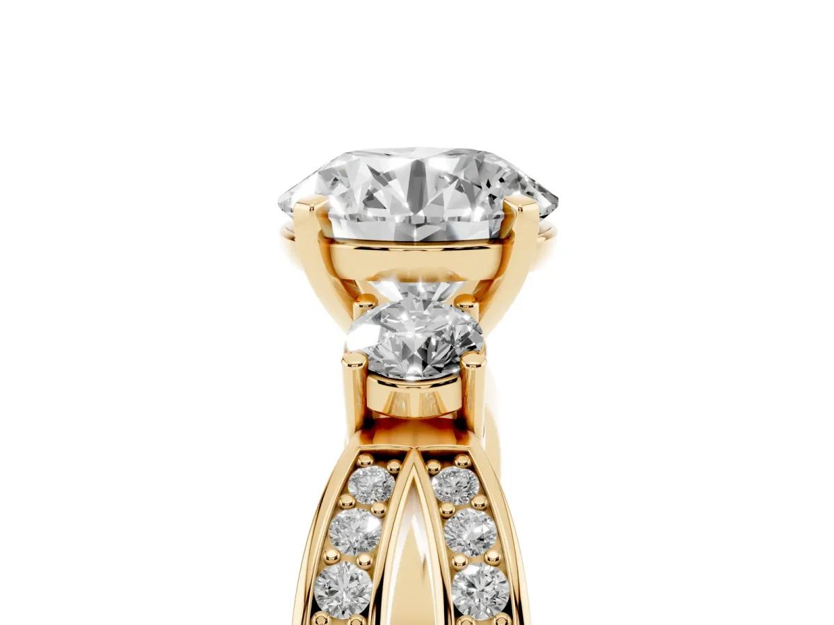 Three-Stone Round Cut Cut Diamond Twist Band with Prong Setting Yellow gold