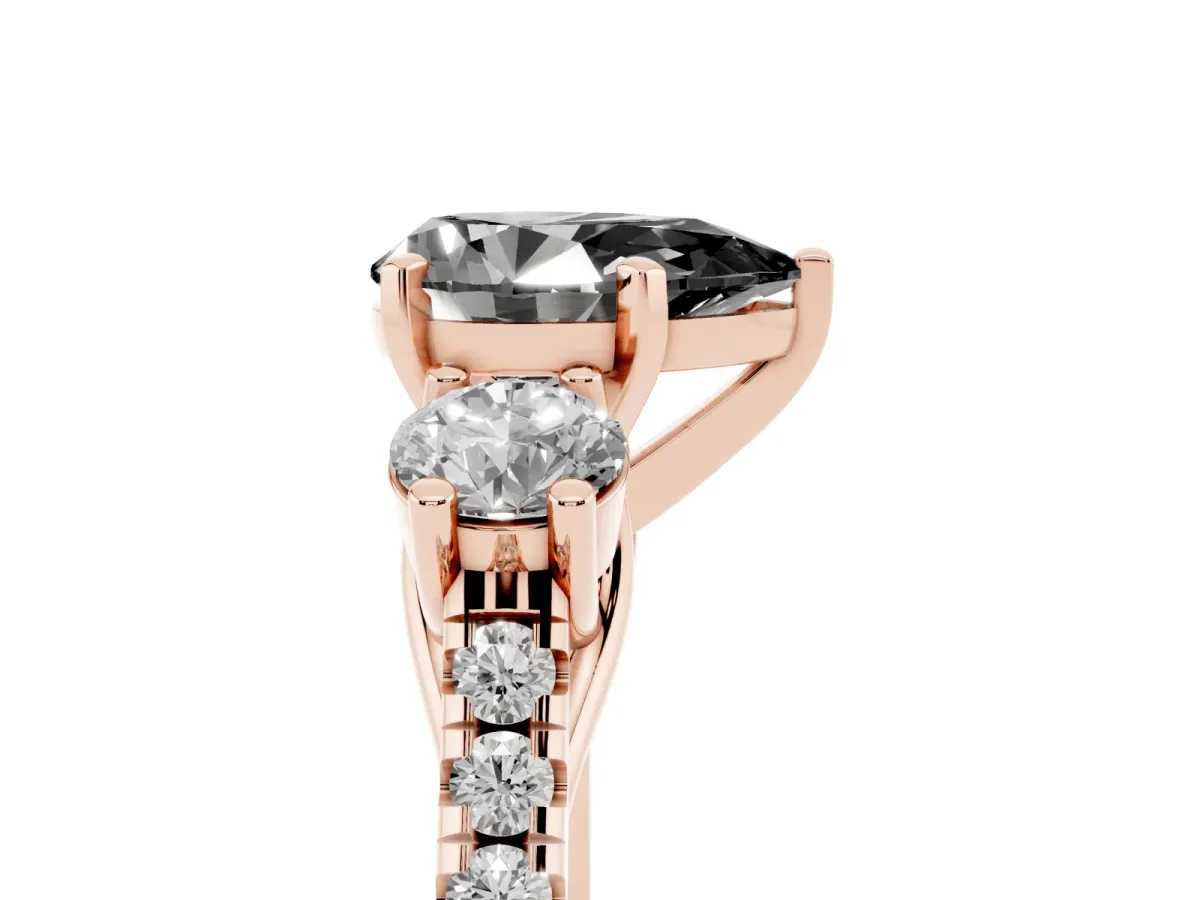 Fancy Black Three-Stone Pear Cut Diamond Pavé Band with Four-Prong Setting Rose gold